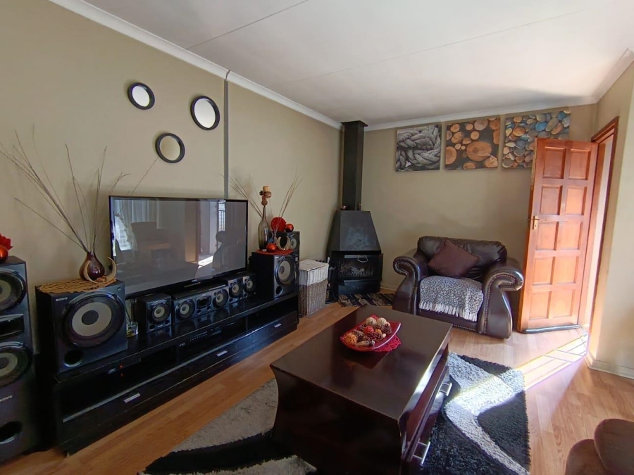 3 Bedroom Property for Sale in Pellissier Free State